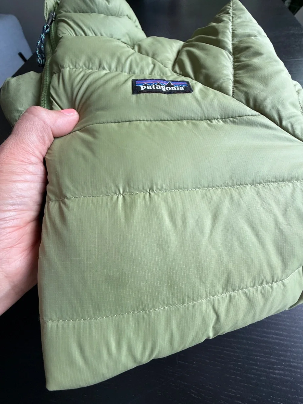 Patagonia Kids XXL 16-18 Down Sweater Jacket Green Puffer Youth Unisex